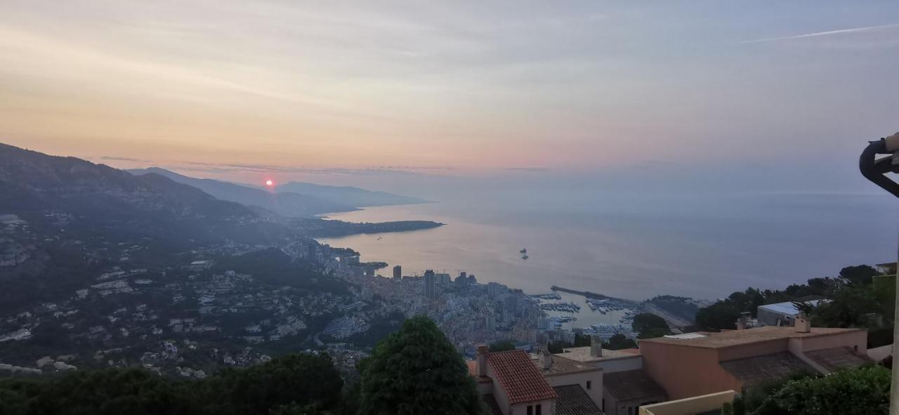 Villa With Unique & Breathtaking View Over Sea, Monte-Carlo, Italy & Alps La Turbie Exterior photo